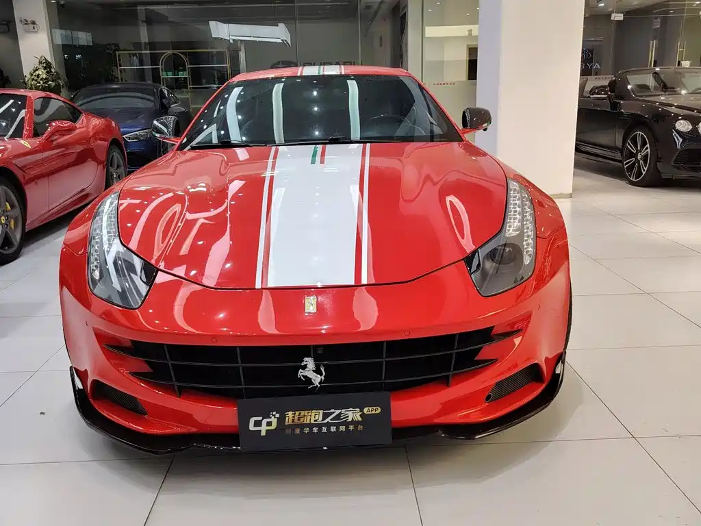 Ferrari FF — миниатюра 2