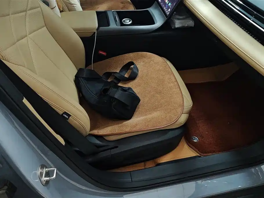 GEELY GALAXY GALAXY L6