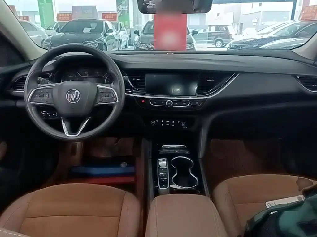 Buick Regal — миниатюра 10