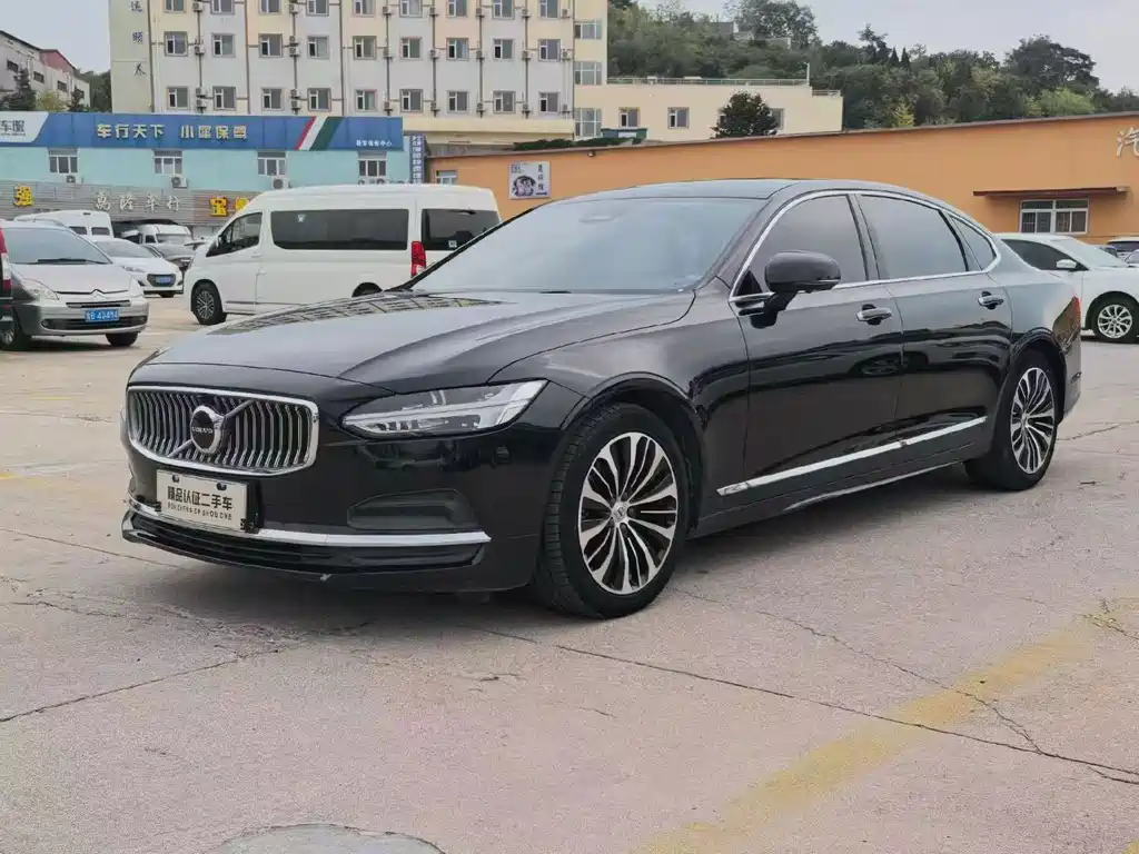 Volvo S90