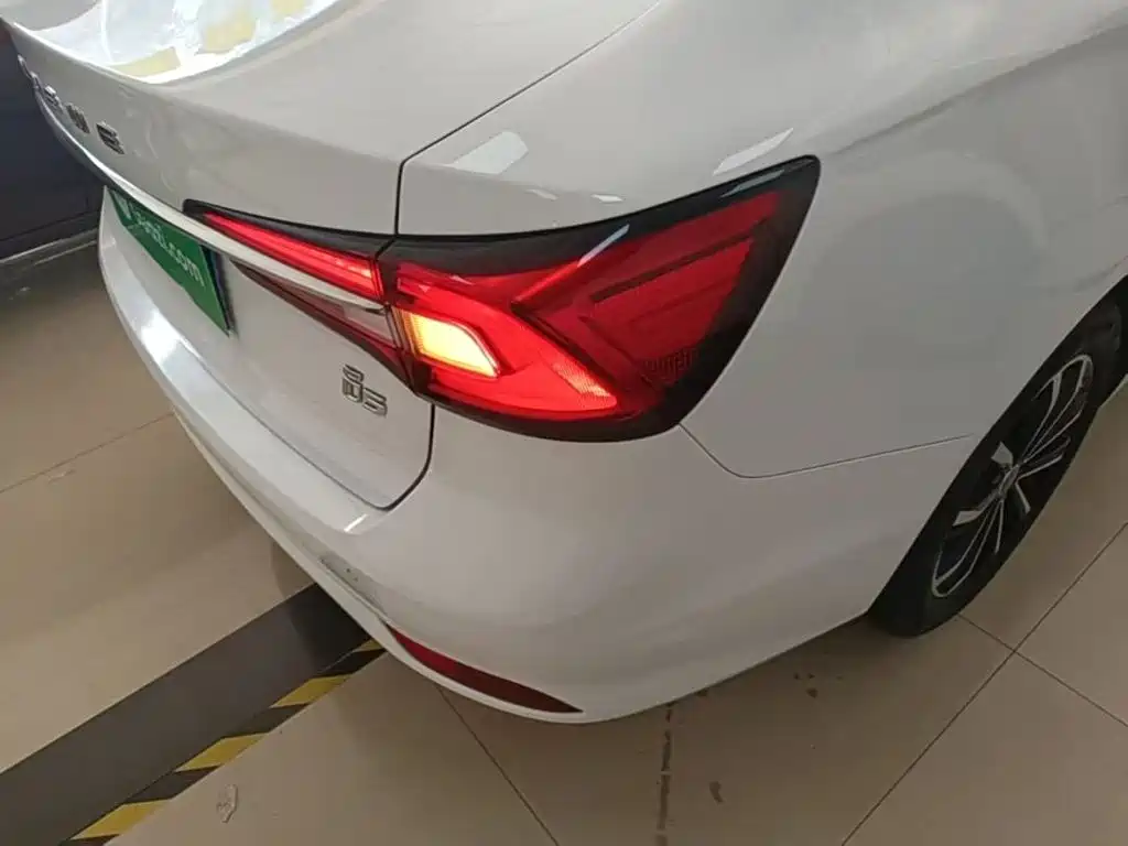 Roewe i5 — миниатюра 8