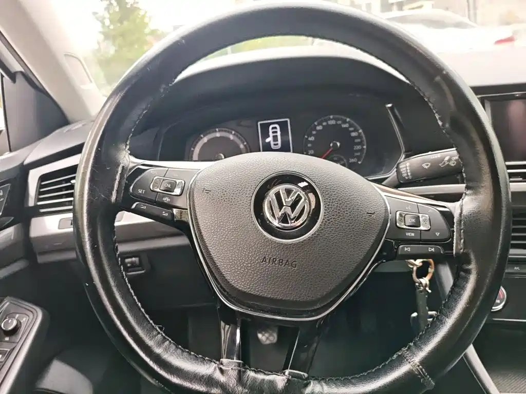 Volkswagen Bora — миниатюра 3