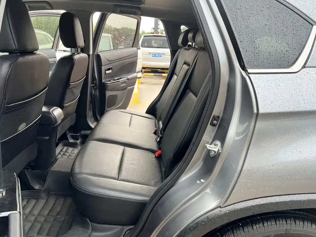 Peugeot 4008 (Import) — миниатюра 5