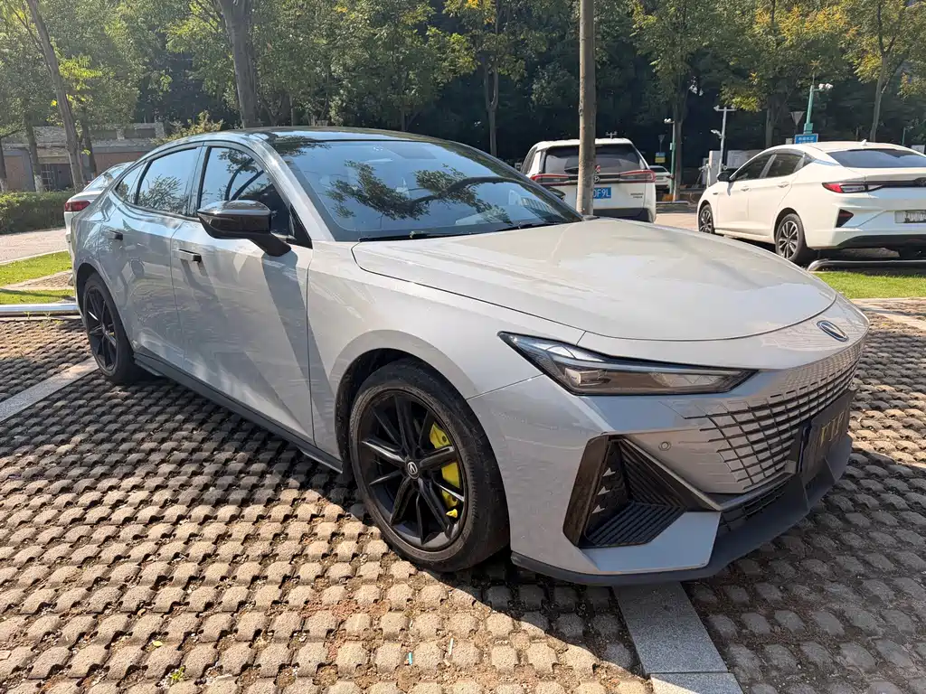 Changan UNI-V — миниатюра 3