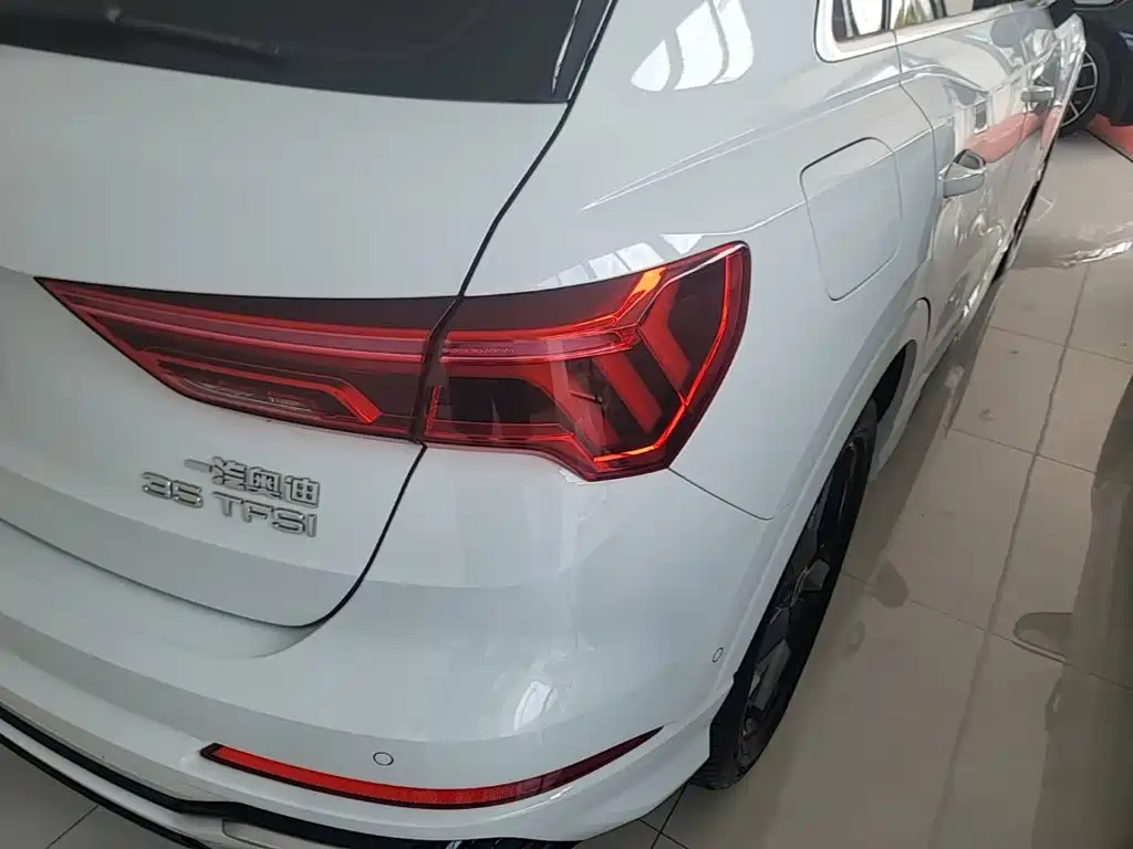 Audi Q3 — миниатюра 8