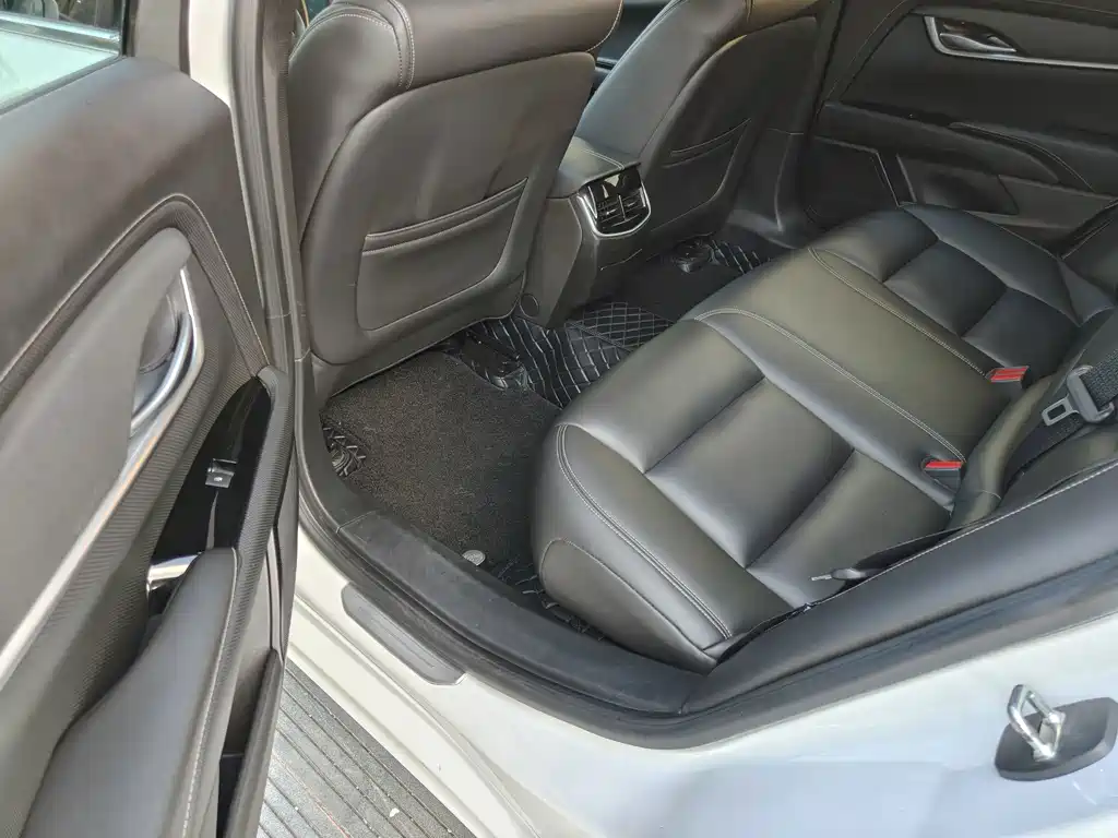 Cadillac XTS — миниатюра 10