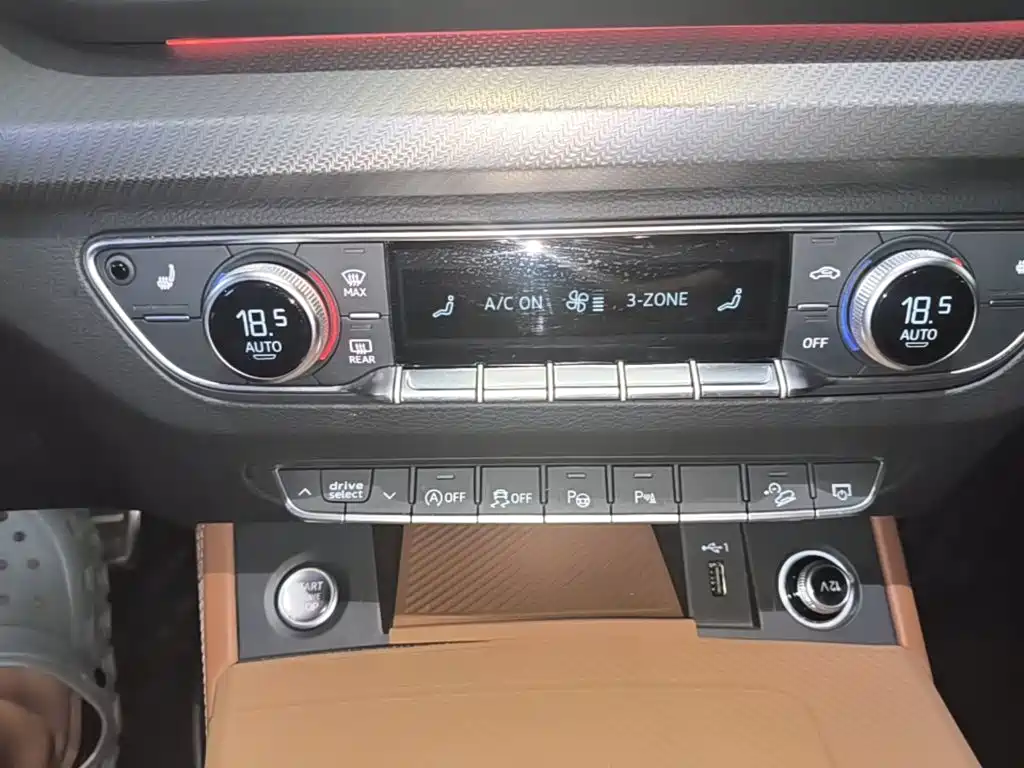 Audi Q5L — миниатюра 13