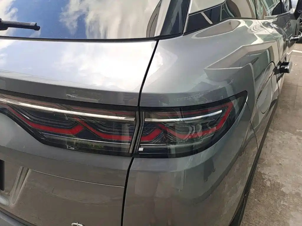 BYD L DM-i — миниатюра 8