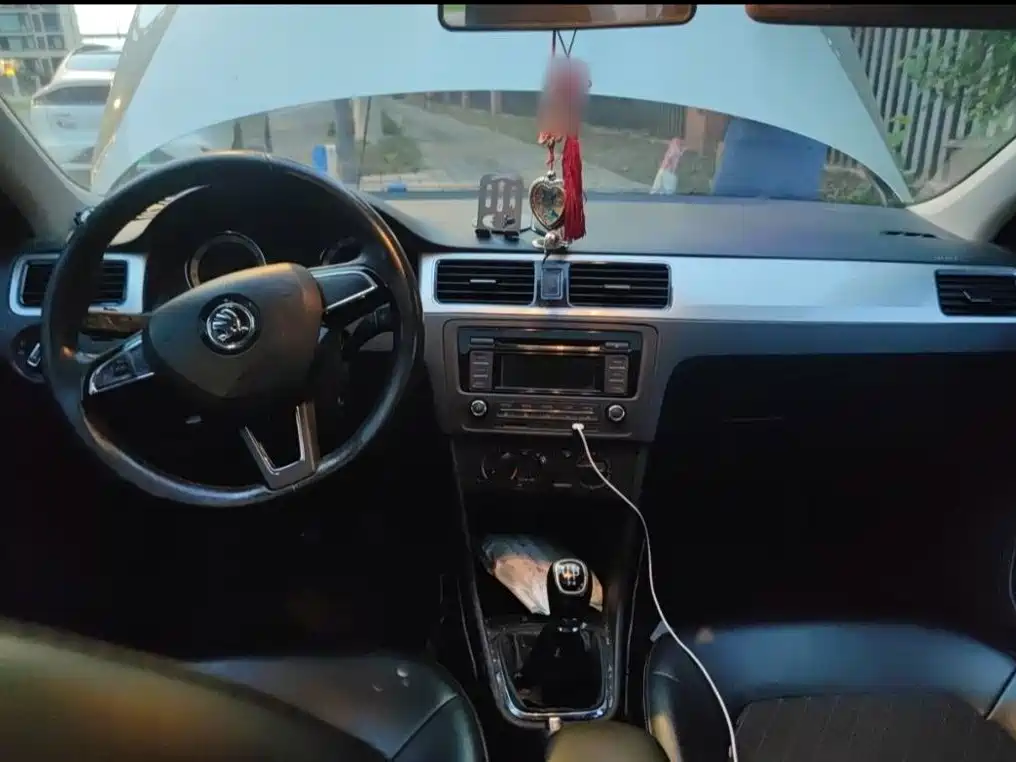 Skoda Rapid — миниатюра 14