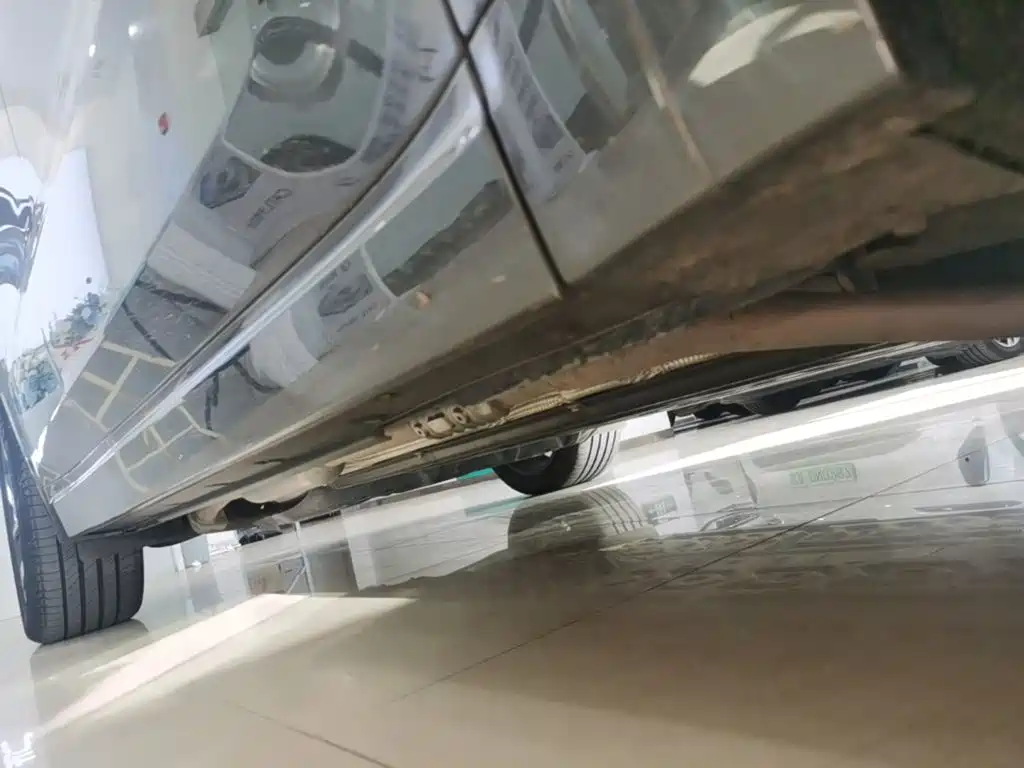 Li Auto Li L8 — миниатюра 21