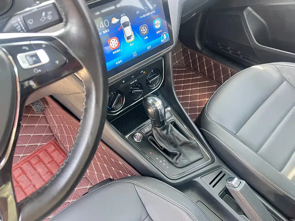 Volkswagen Lavida 2017 1.6L AT