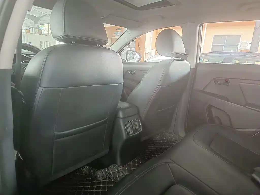 Kia Sportage — миниатюра 9