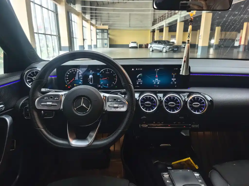 Mercedes-Benz A-Class — миниатюра 4