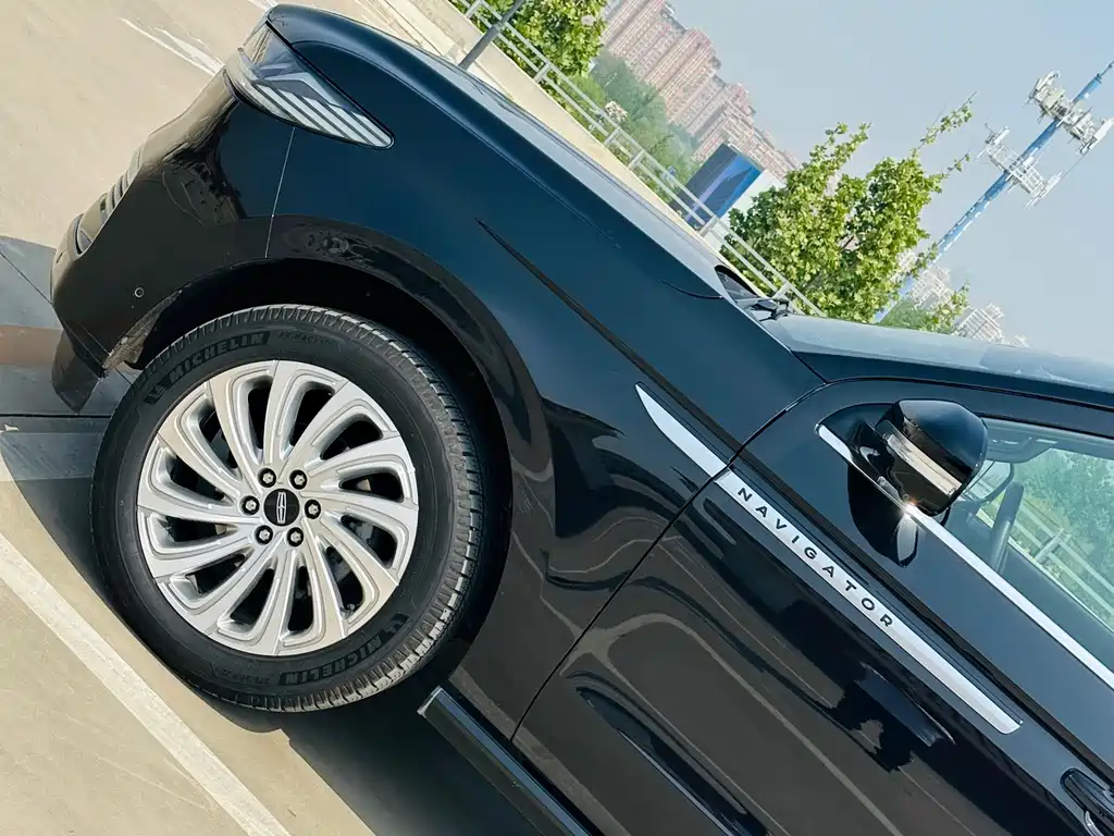 Lincoln Navigator 2025 3.5T