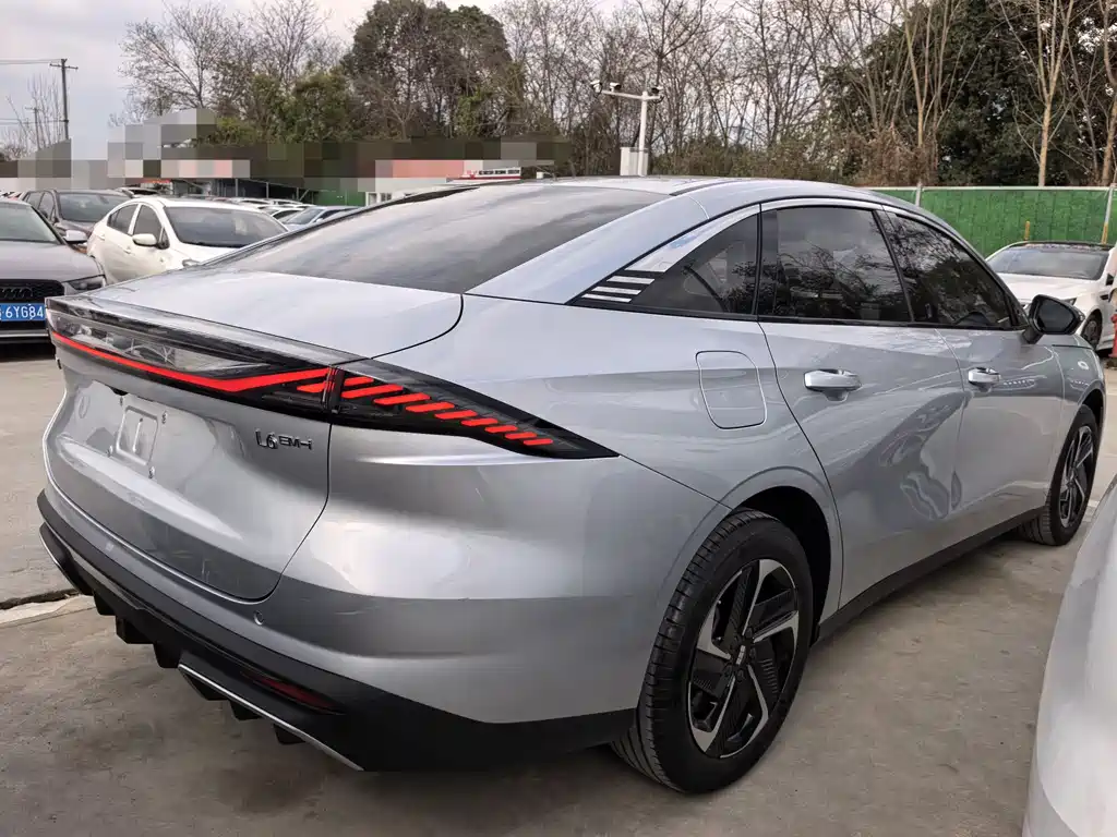 GEELY GALAXY GALAXY L6