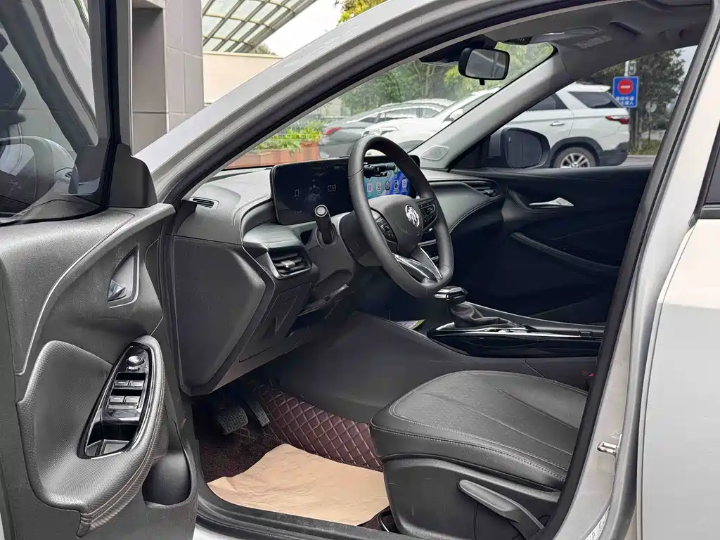 Buick Verano — миниатюра 8