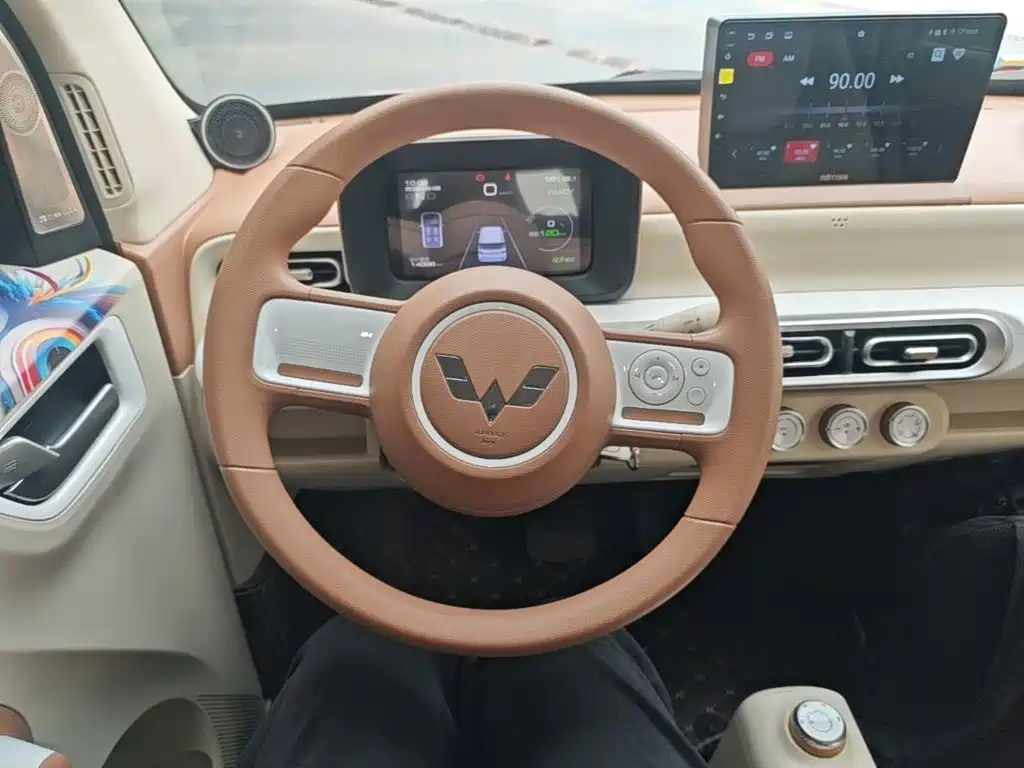 Wuling MINIEV — миниатюра 11