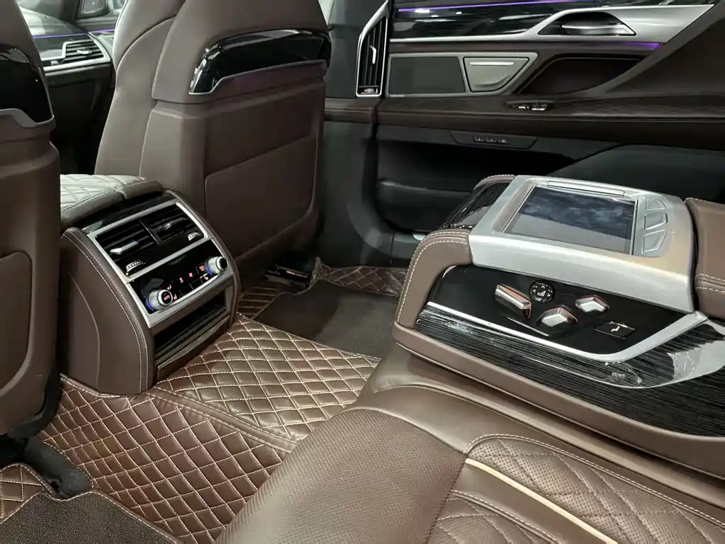 BMW 7 Series 7 2019 740Li Lead M Sport