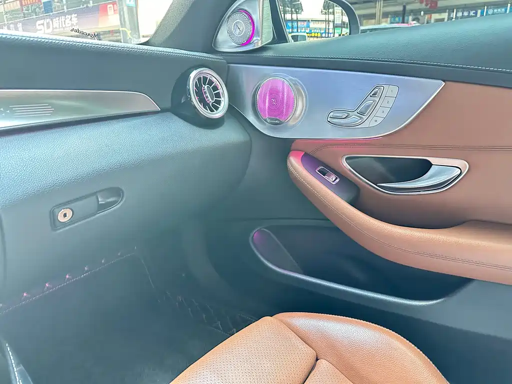 Mercedes-Benz C-Class (Import) — миниатюра 14