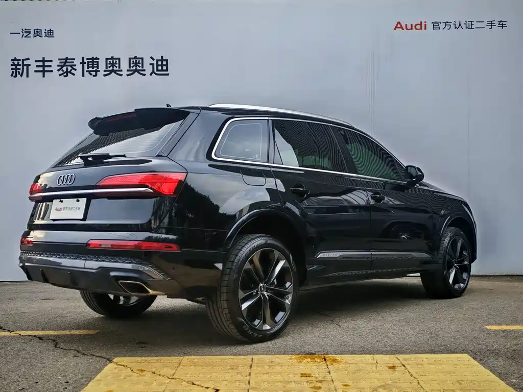 Audi Q7 — миниатюра 6