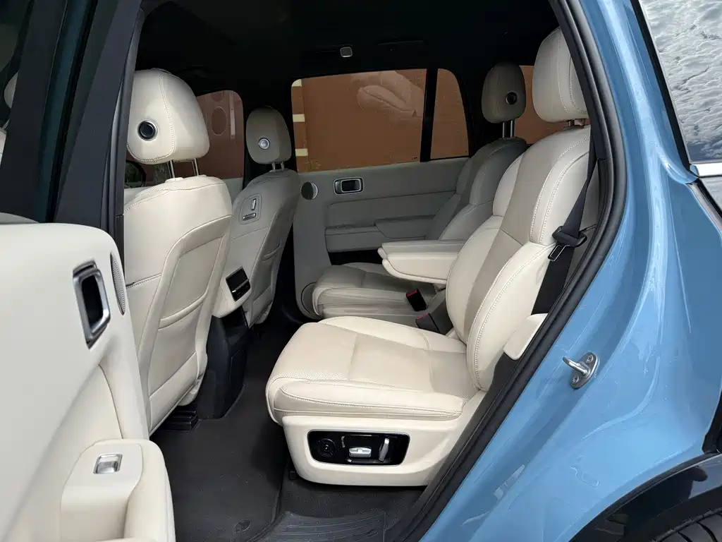 Li Auto Li L8 — миниатюра 7