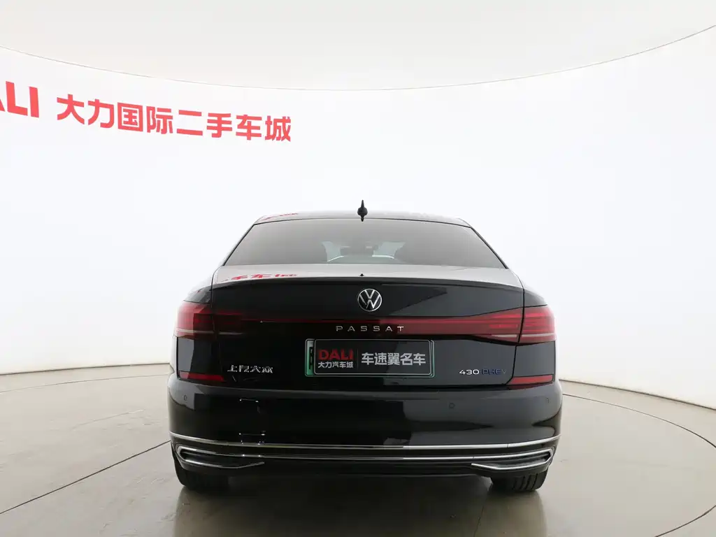 Volkswagen Passat PHEV — миниатюра 8
