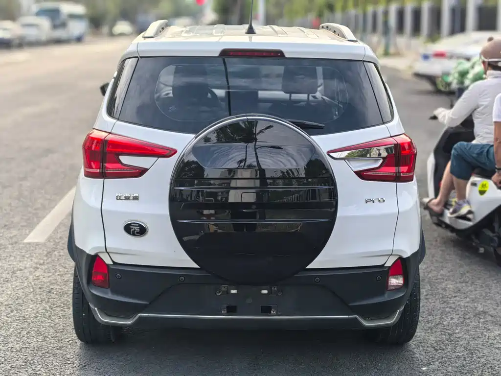 BYD Yuan Pro — миниатюра 8