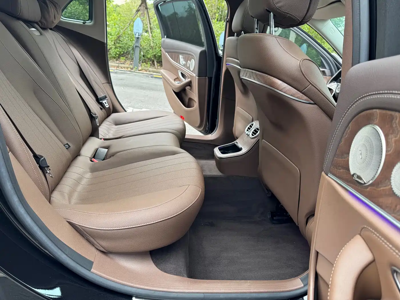 Mercedes-Benz E-Class id 4629004 из Китая 18