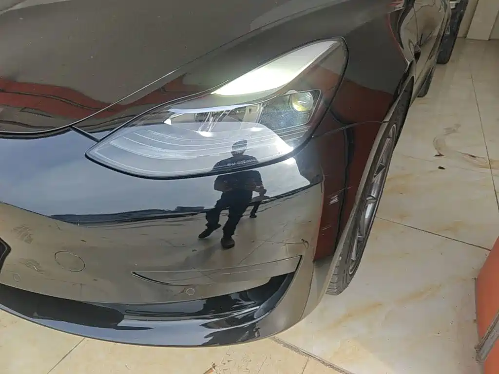 Tesla Model 3 — миниатюра 24