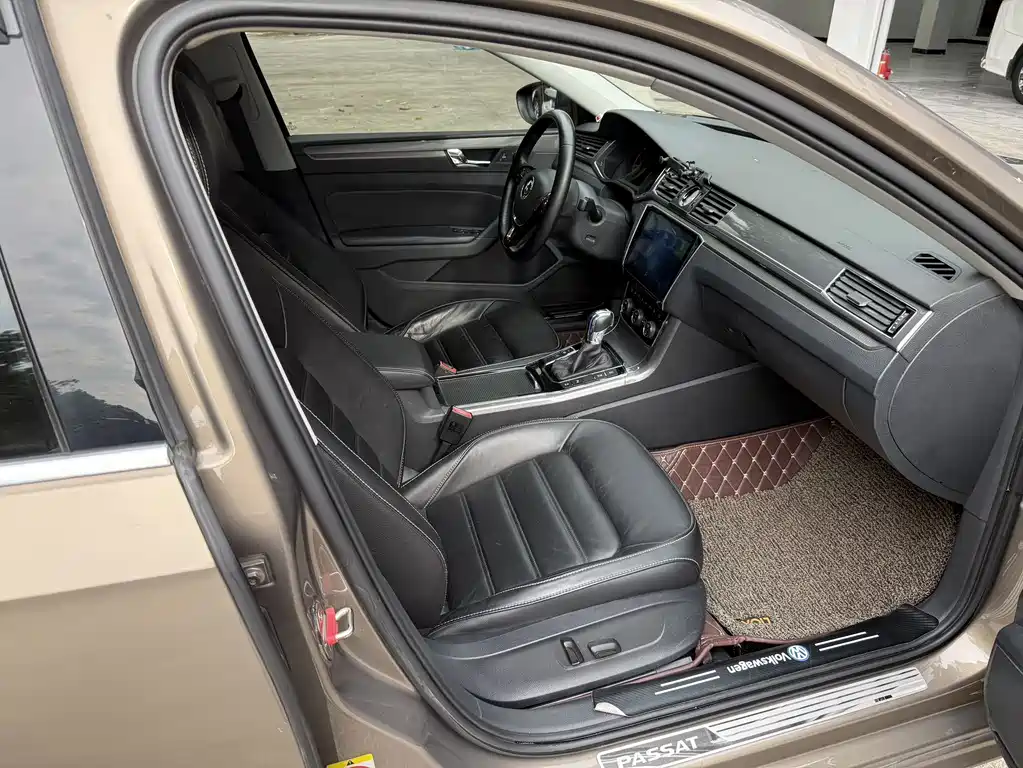 Volkswagen Passat — миниатюра 11