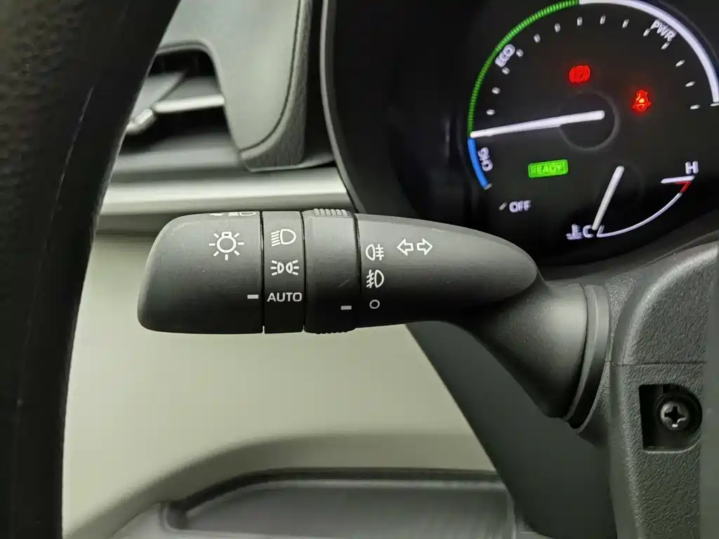 Toyota Granvia — миниатюра 21