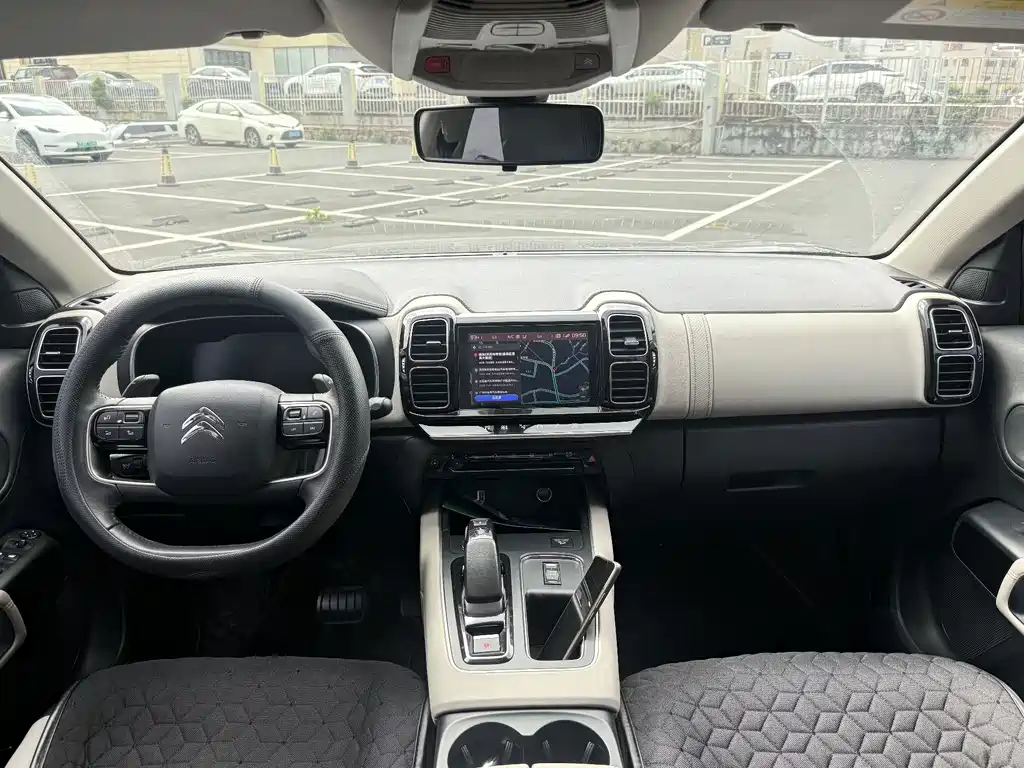 Citroen C5 AIRCROSS New Energy — миниатюра 11