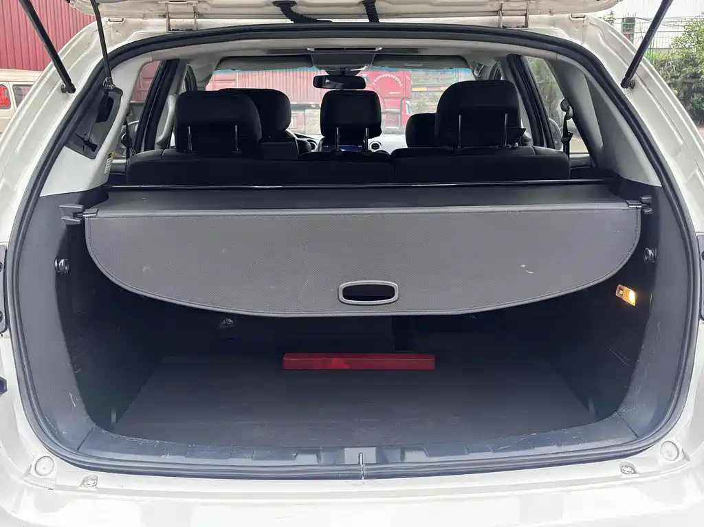 Luxgen Big 7 SUV — миниатюра 23