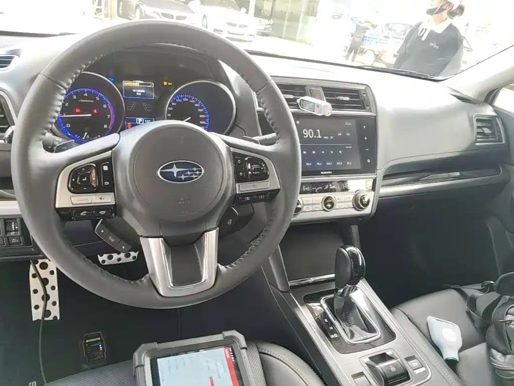 Subaru Legacy — миниатюра 10