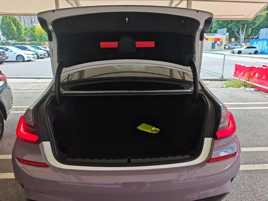 BMW 3 Series — миниатюра 19
