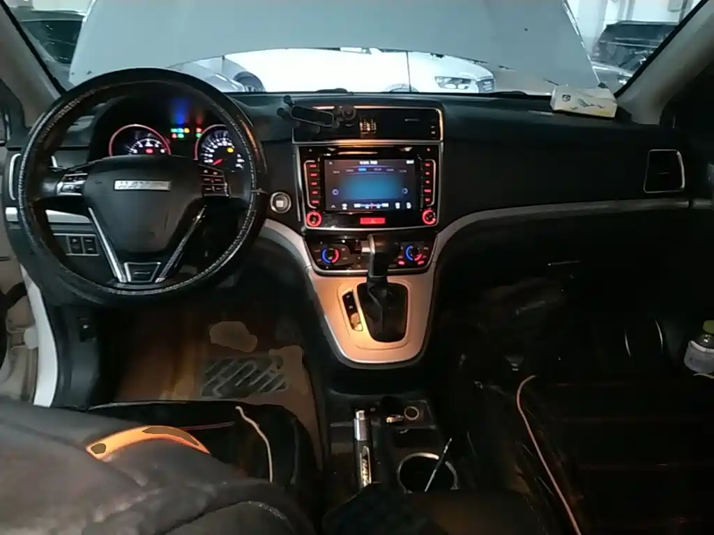 Haval M6 — миниатюра 10