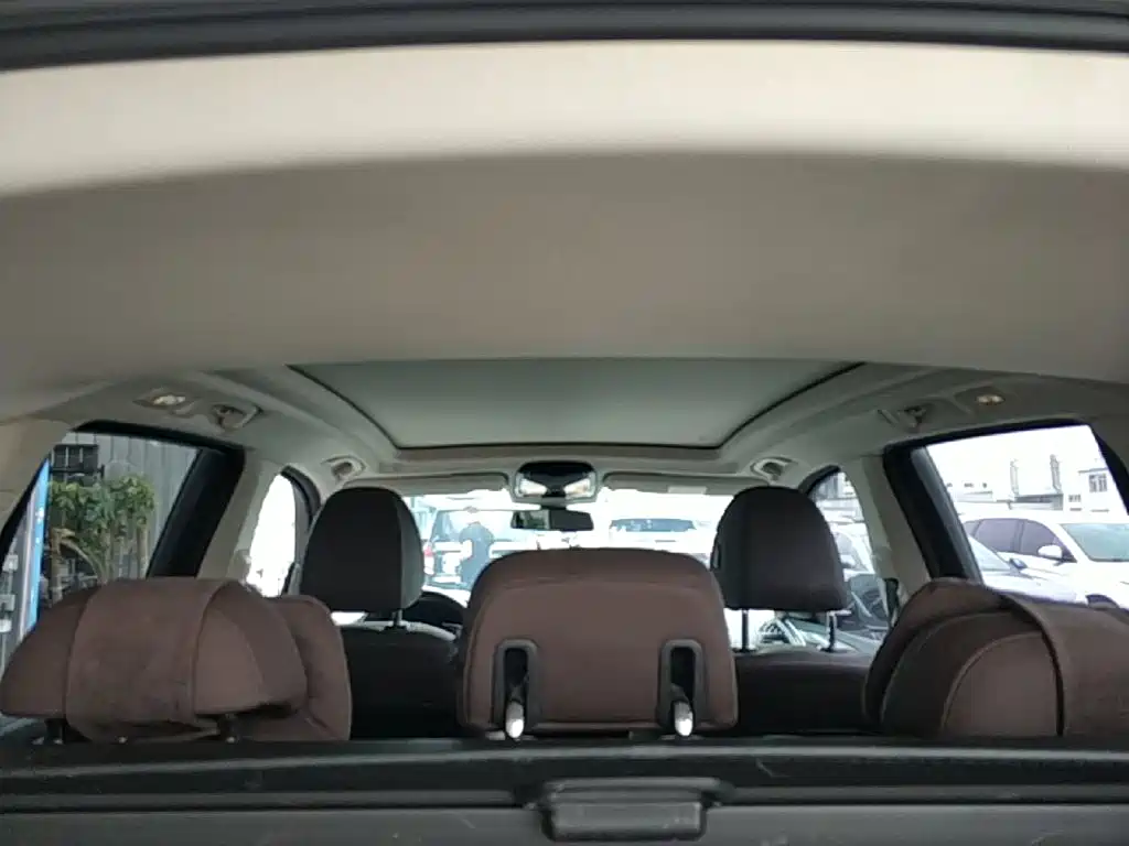 BMW iX3 — миниатюра 18