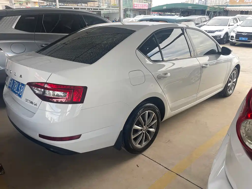 SKODA OCTAVIA