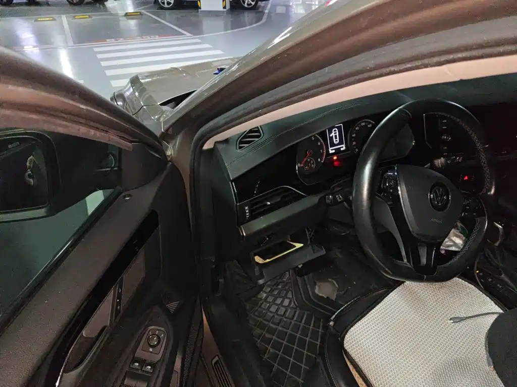 Volkswagen Passat — миниатюра 13