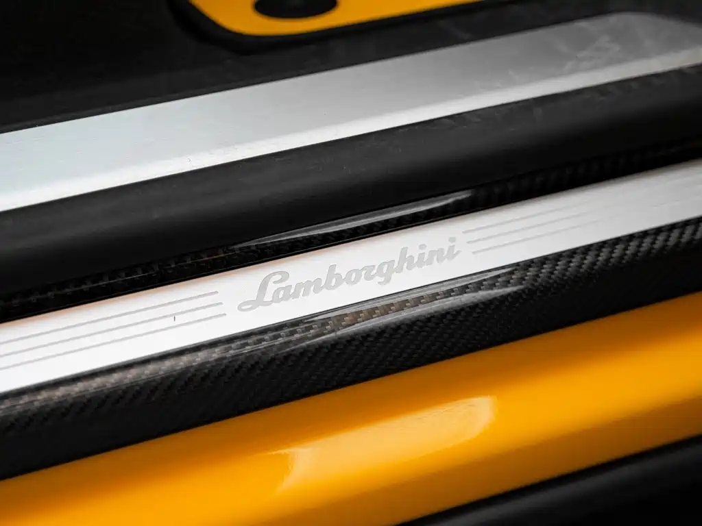 Lamborghini Urus — миниатюра 26