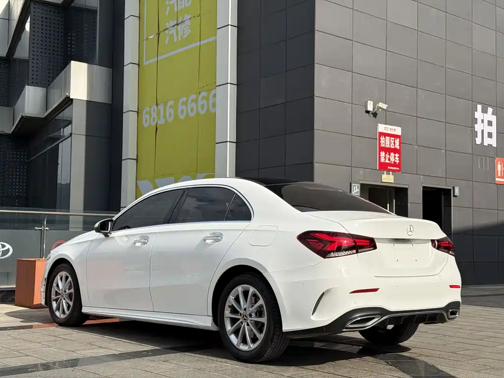 MERCEDES-BENZ A CLASS