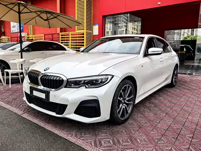BMW  3 SERIES 2022