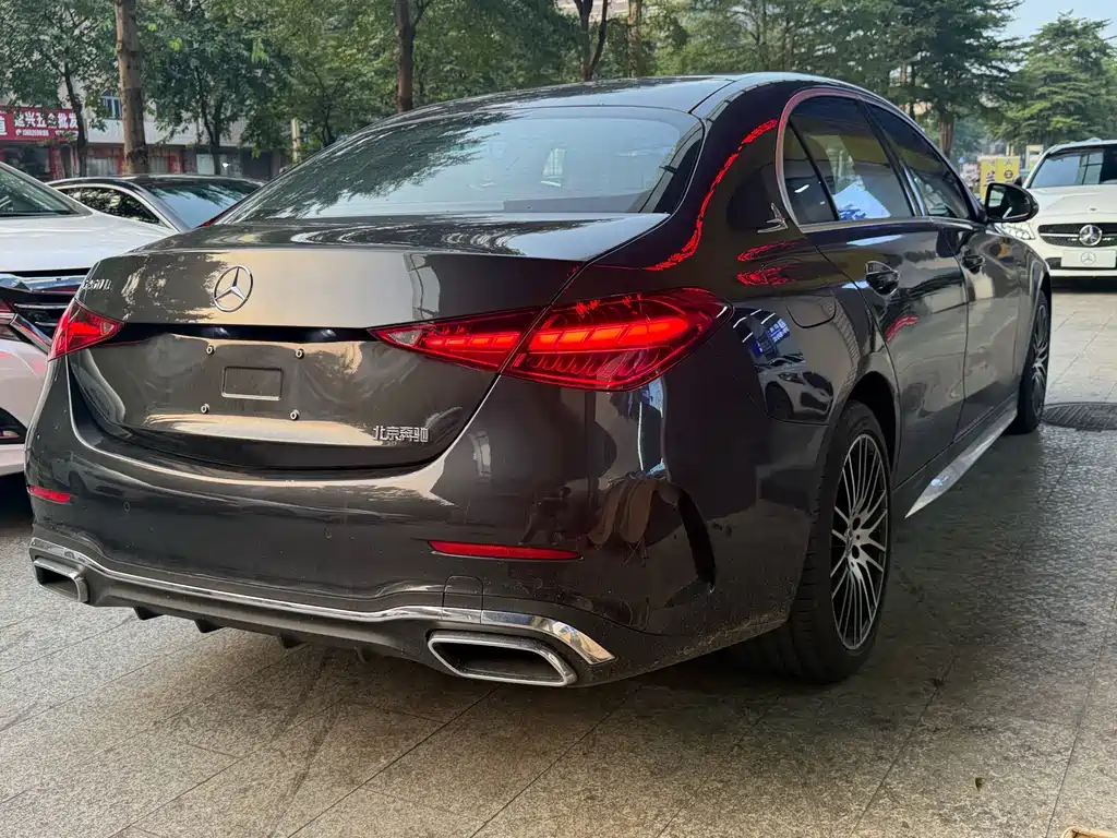 Mercedes-Benz C-Class — миниатюра 10