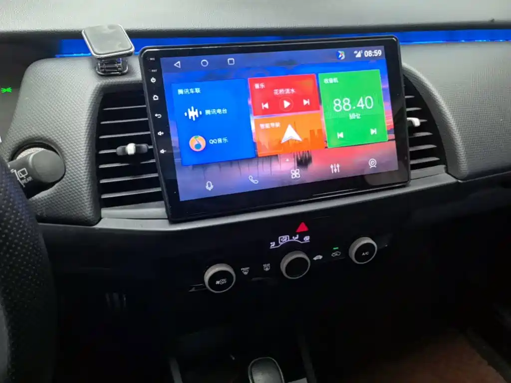Honda Fit — миниатюра 13