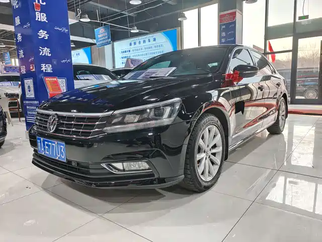VOLKSWAGEN PASSAT 2017