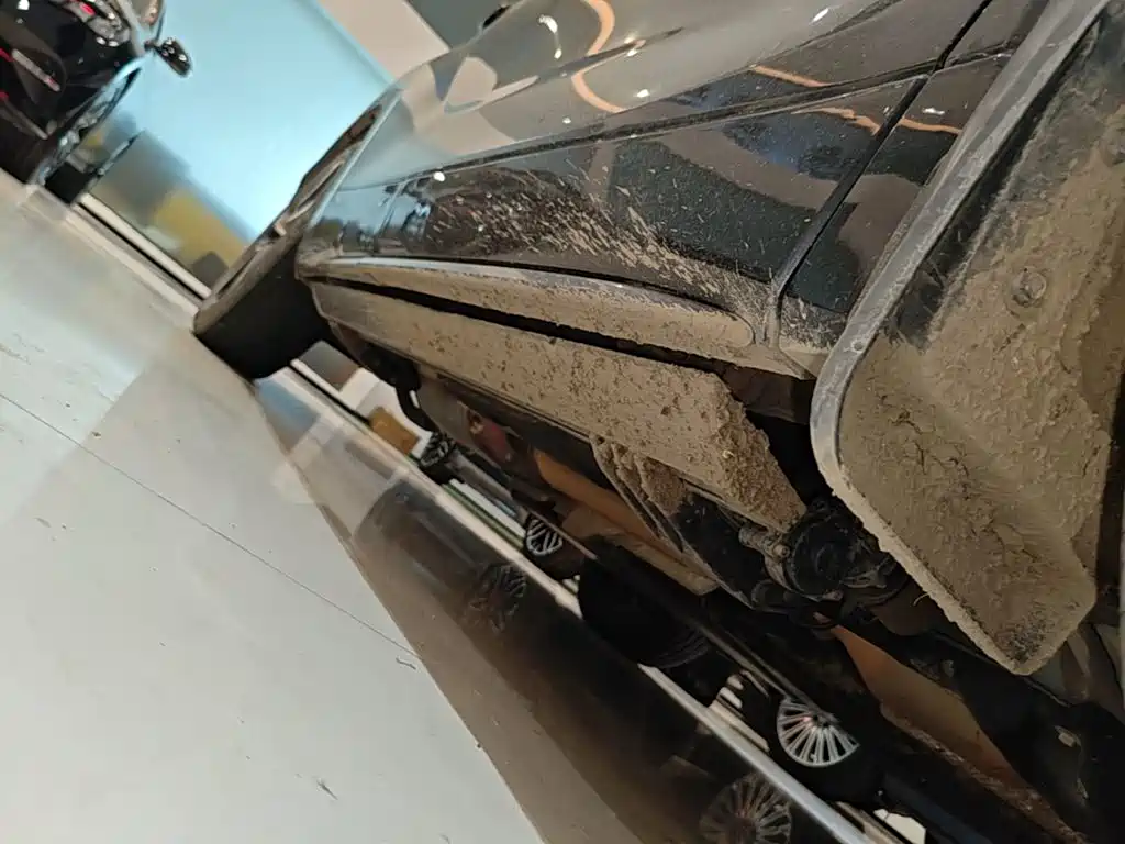 Toyota Crown Kluger — миниатюра 21