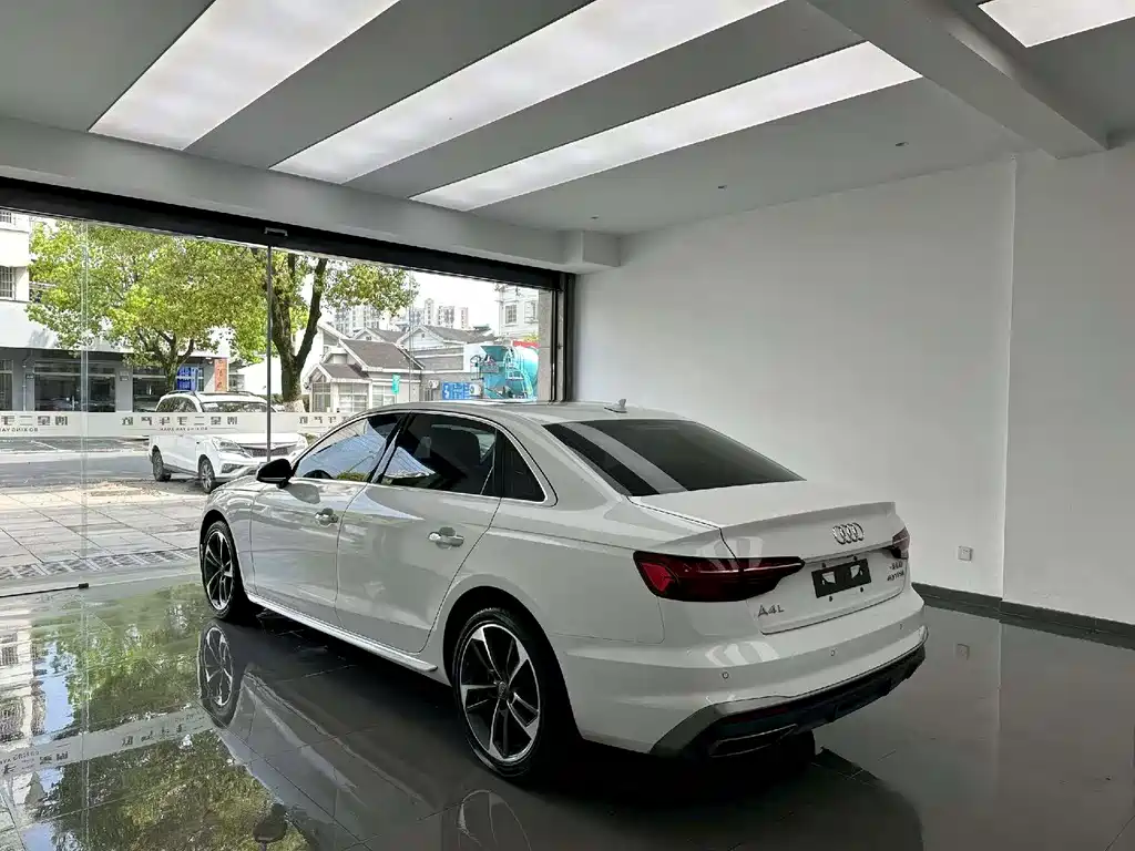 Audi A4L 2020 40 TFSI Fashion