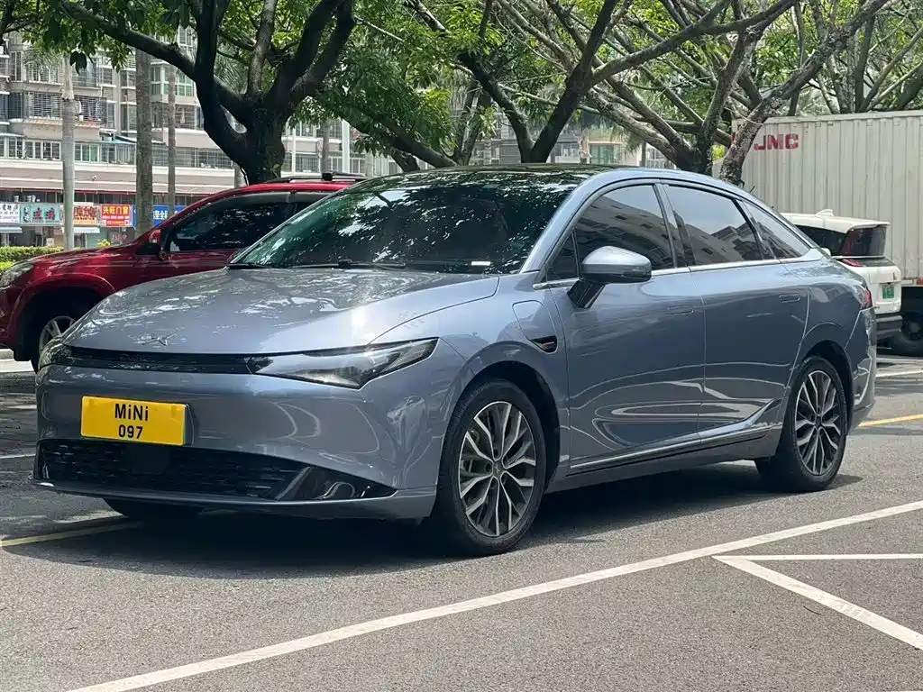 XPeng P5 2025