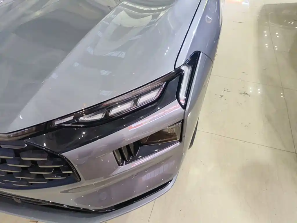 Ford Mondeo — миниатюра 24
