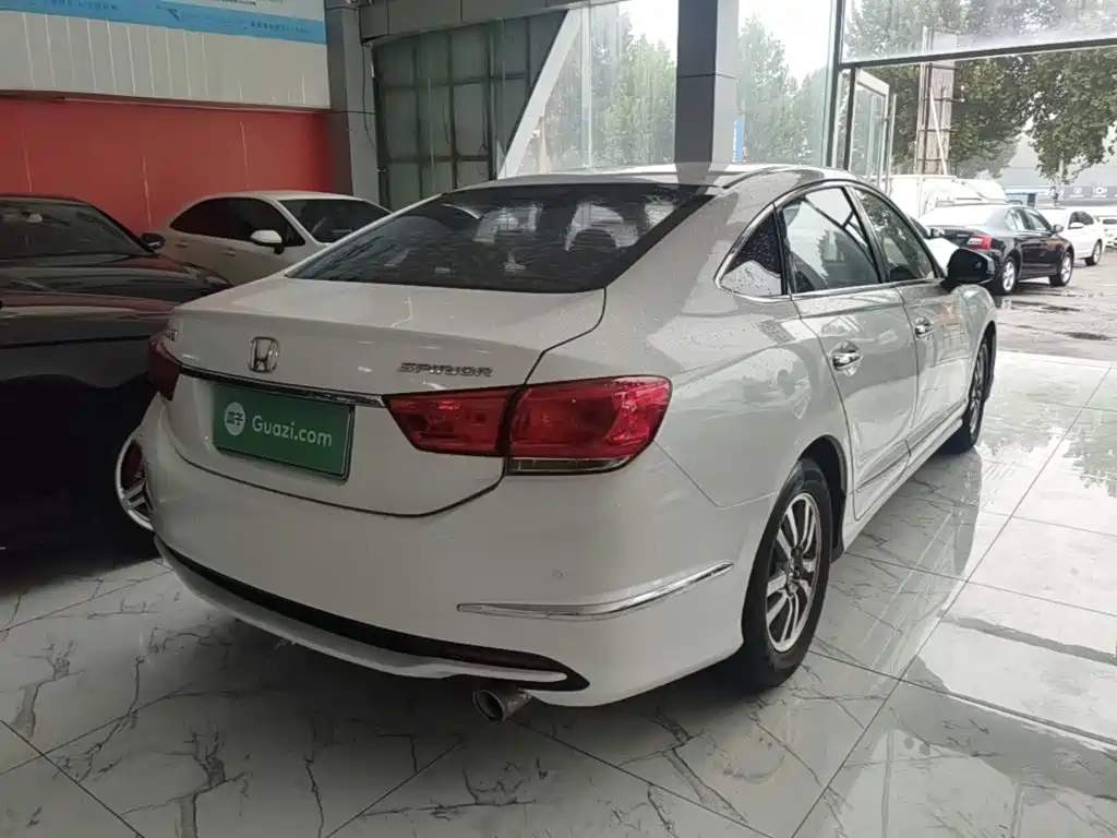 Honda Spirior — миниатюра 7
